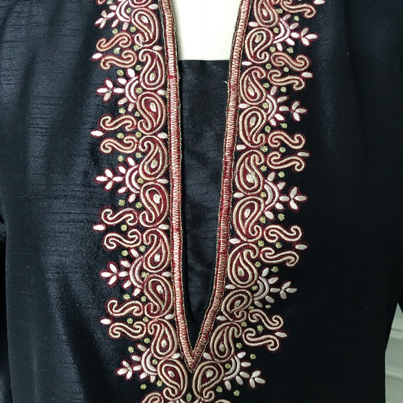 🧡 Embroidered Tunic 🧡 - Picture 5 of 12